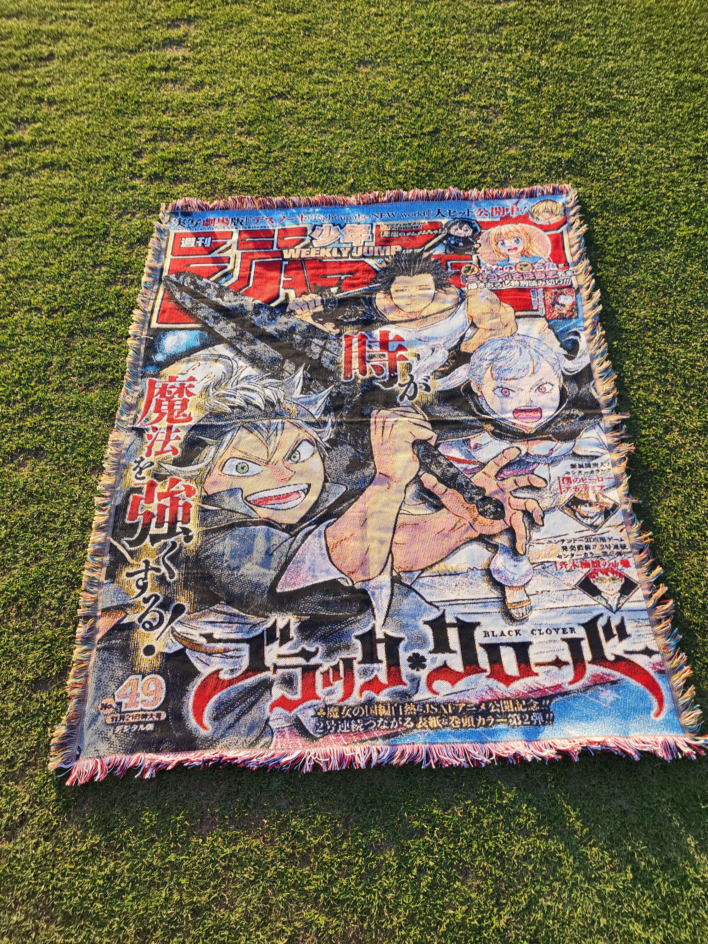 BLACK BULLS TAPESTRY BLANKET